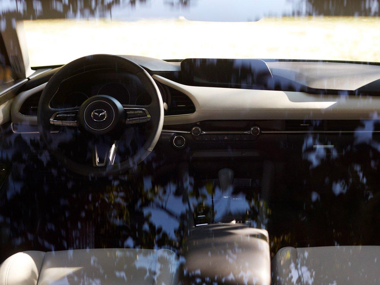 MAZDA 3 Hatchback New